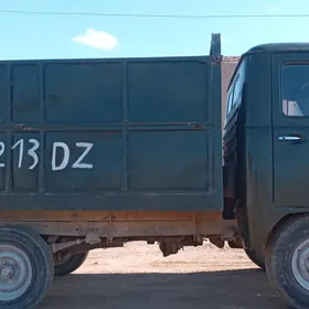 UAZ 2206 1989