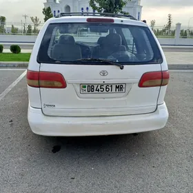 Toyota Sienna 2000