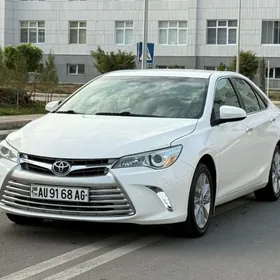 Toyota Camry 2017