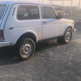 Lada Niva 2011