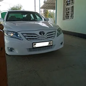 Toyota Camry 2010