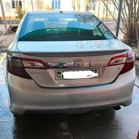 Toyota Camry 2012