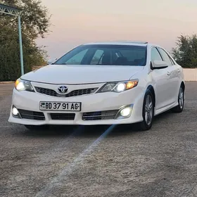 Toyota Camry 2012