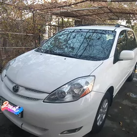 Toyota Sienna 2008