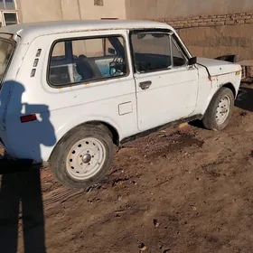 Lada Niva 1985