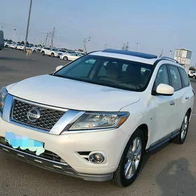 Nissan Pathfinder 2014