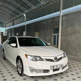 Toyota Camry 2013