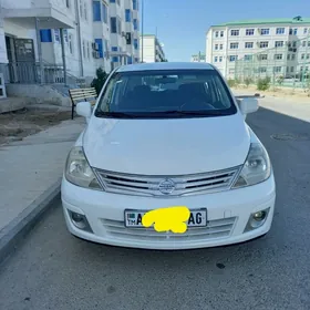 Nissan Versa 2010