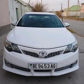 Toyota Camry 2014