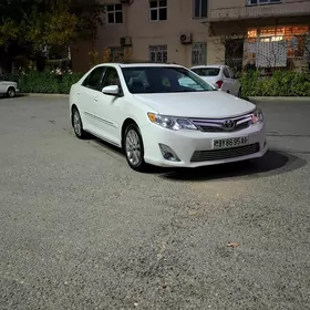 Toyota Camry 2012