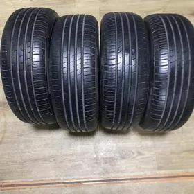 Teker 215/60R16 komplekt