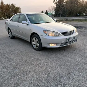 Toyota Camry 2004