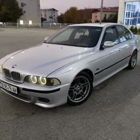 BMW E39 2001