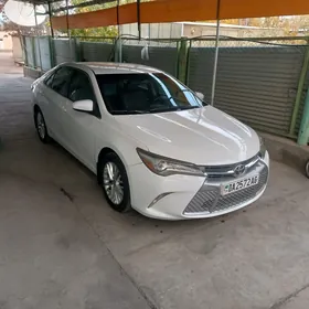 Toyota Camry 2015