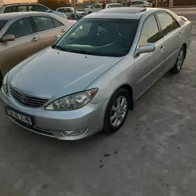 Toyota Camry 2005