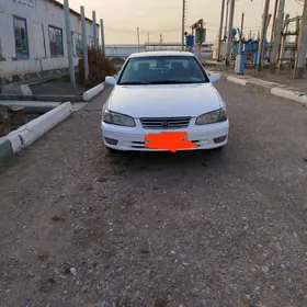 Toyota Camry 2000