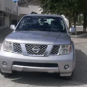 Nissan Pathfinder 2005