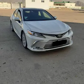 Toyota Camry 2023