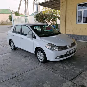 Nissan Versa 2010