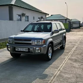 Infiniti QX4 1999