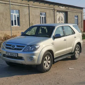 Toyota Fortuner 2008