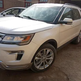 Ford Explorer 2018