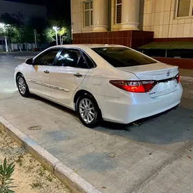 Toyota Camry 2017