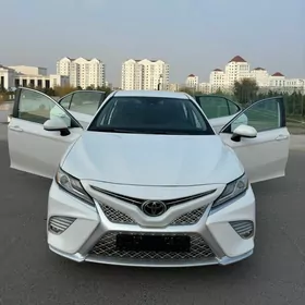 Toyota Camry 2020