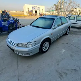 Toyota Camry 2000