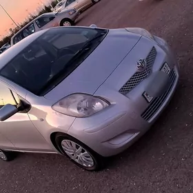 Toyota Yaris 2010