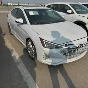 Hyundai Elantra 2019