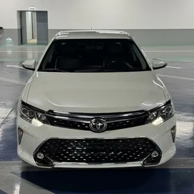 Toyota Camry 2016