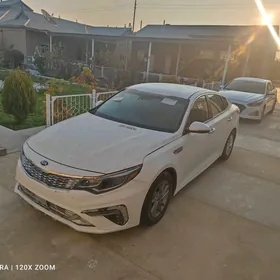 Kia Optima 2020