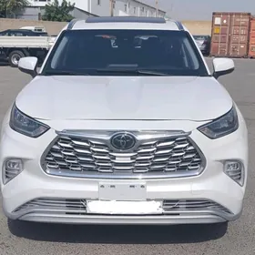 Toyota Highlander 2020