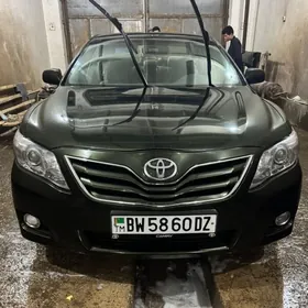 Toyota Camry 2010