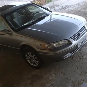 Toyota Camry 1999