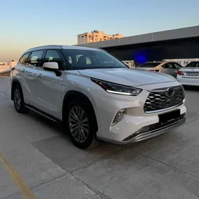 Toyota Highlander 2020