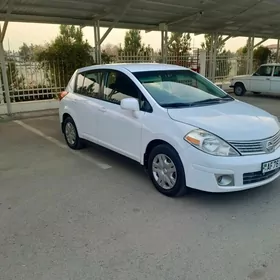 Nissan Versa 2010