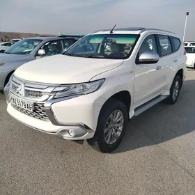 Mitsubishi Montero Sport 2019