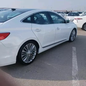 Hyundai Azera 2015