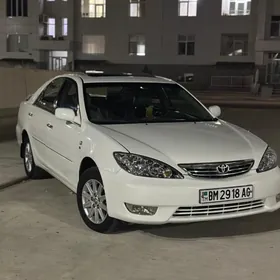 Toyota Camry 2004