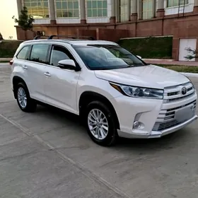 Toyota Highlander 2019