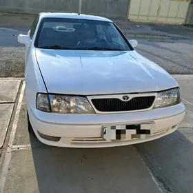 Toyota Avalon 1999