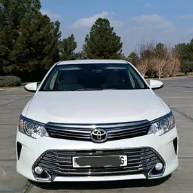 Toyota Camry 2016