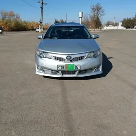 Toyota Camry 2012