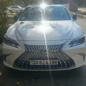 Lexus ES 350 2018