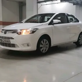 Toyota Yaris 2014