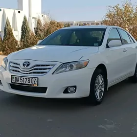 Toyota Camry 2010