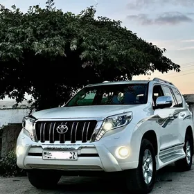 Toyota Land Cruiser Prado 2014