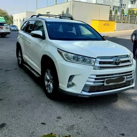 Toyota Highlander 2017